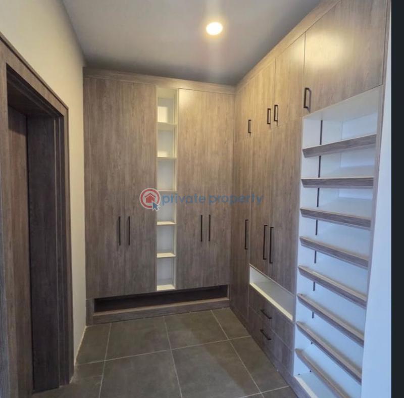 5 bedroom Terrace For Sale Dawaki Abuja Phase 3  - 3