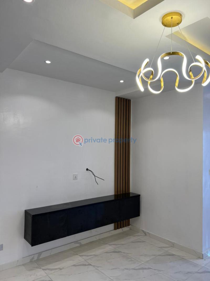 For sale 2 bedroom Flat & Apartment Premier 3 Estate Ikate Elegushi