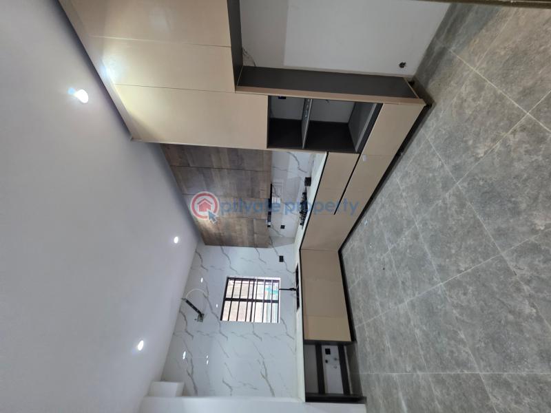 Tastefully finished 2 bedroom apartment in a strategic location - 2 2 bedroom Flat & Apartment For Sale Whitesand School Lekki Phase 1 Lagos - 2