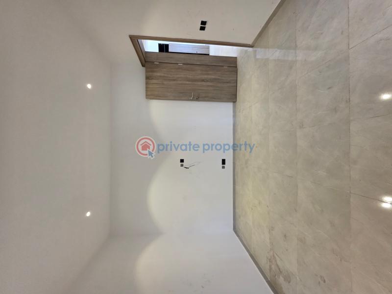 Tastefully finished 2 bedroom apartment in a strategic location - 4 2 bedroom Flat & Apartment For Sale Whitesand School Lekki Phase 1 Lagos - 4