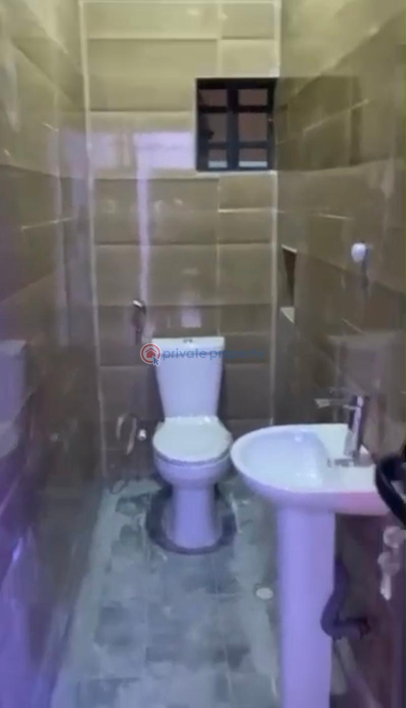 2 bedroom Flat & Apartment For Rent Nathan, Surulere  Yaba Lagos - 4