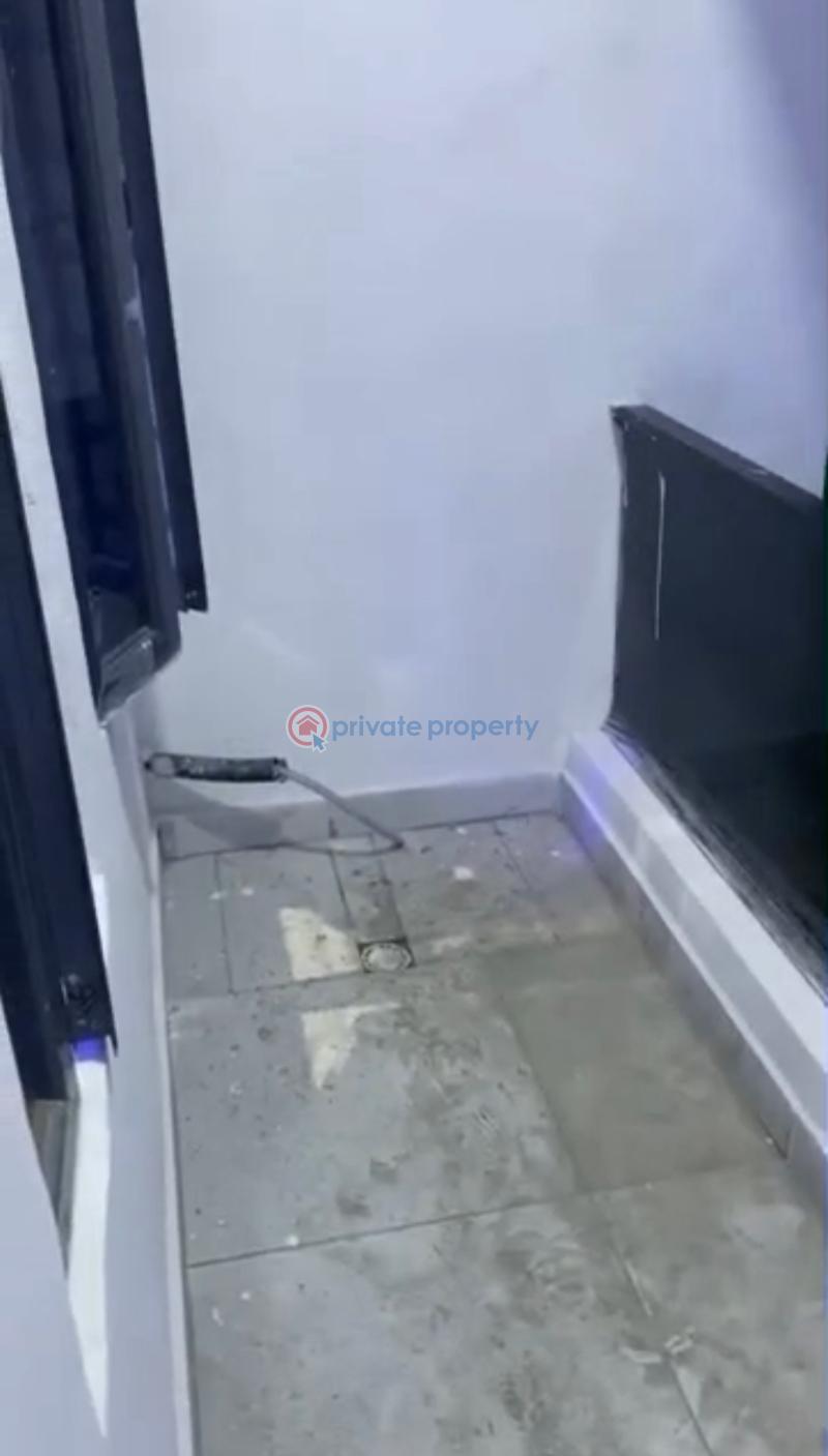2 bedroom Flat & Apartment For Rent Nathan, Surulere  Yaba Lagos - 1