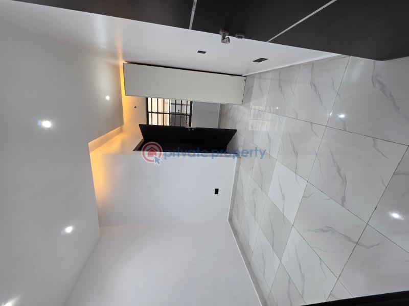 2 bedroom Flat & Apartment For Sale Lekki Phase 1 Lagos - 5