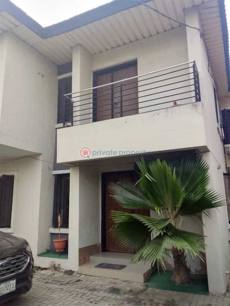 2 bedroom Flat & Apartment For Rent Off Pedro Road Shomolu Lagos