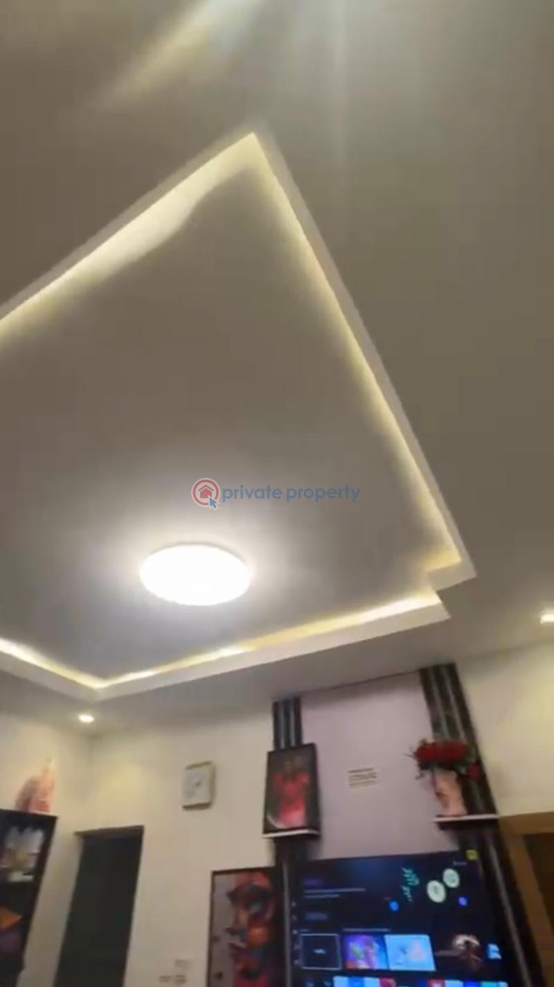 2 bedroom Flat & Apartment For Rent Alagomeji Yaba Lagos - 2