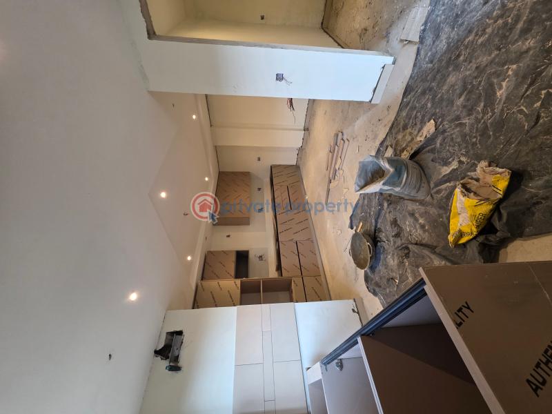 Tastefully finished 2 bedroom apartment with swimming pool + gym - 2 2 bedroom Flat & Apartment For Sale Off Admiralty Way Lekki Phase 1 Lagos - 2