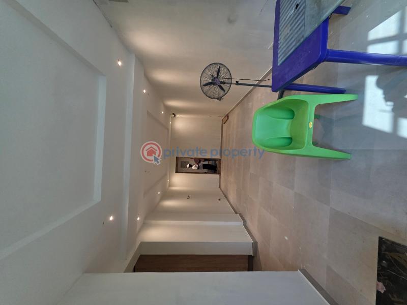 Tastefully finished 2 bedroom apartment with swimming pool + gym - 4 2 bedroom Flat & Apartment For Sale Off Admiralty Way Lekki Phase 1 Lagos - 4