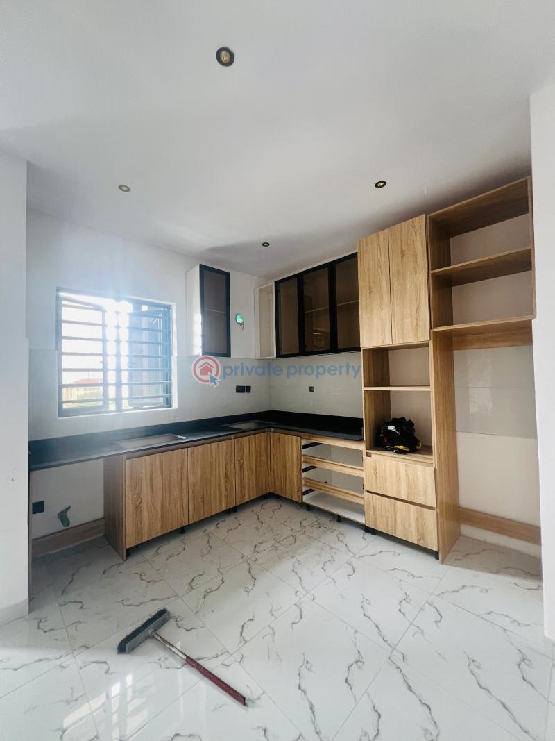 2 bedroom Block Of Flats For Sale 2 Bed Apartments With Elevator Lekki Phase 1 Lagos - 3