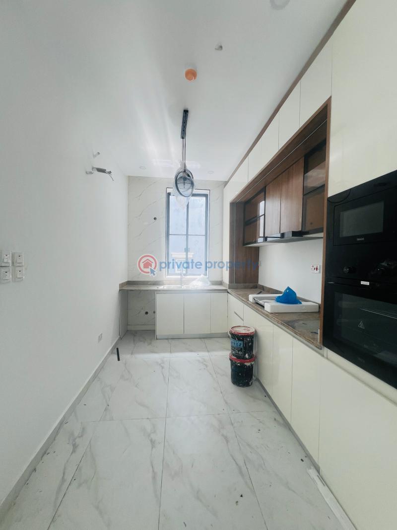 2 bedroom Block Of Flats For Sale Oral Estate Along Lekki Expressway Lagos - 6