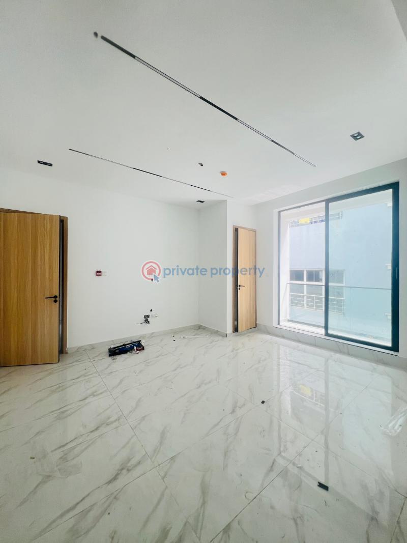 2 bedroom Block Of Flats For Sale Oral Estate Along Lekki Expressway Lagos - 3