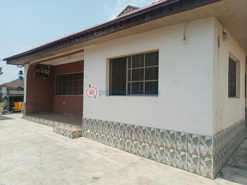 2 bedroom Bungalow For Rent Aerodrome Gra Samonda Ibadan Oyo - 1