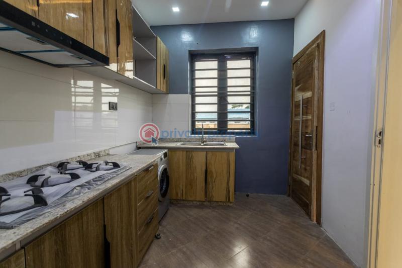 2 bedroom Block Of Flats For Sale Ivana Court, Thomas Estate Ajah Lagos - 6