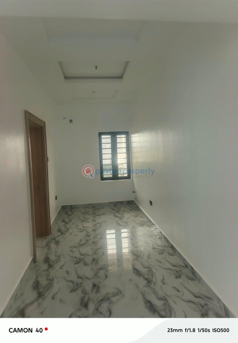 2 bedroom Block Of Flats For Rent Jedo Estate Axis. Airport Road Lugbe Lugbe Abuja Phase 4  - 2
