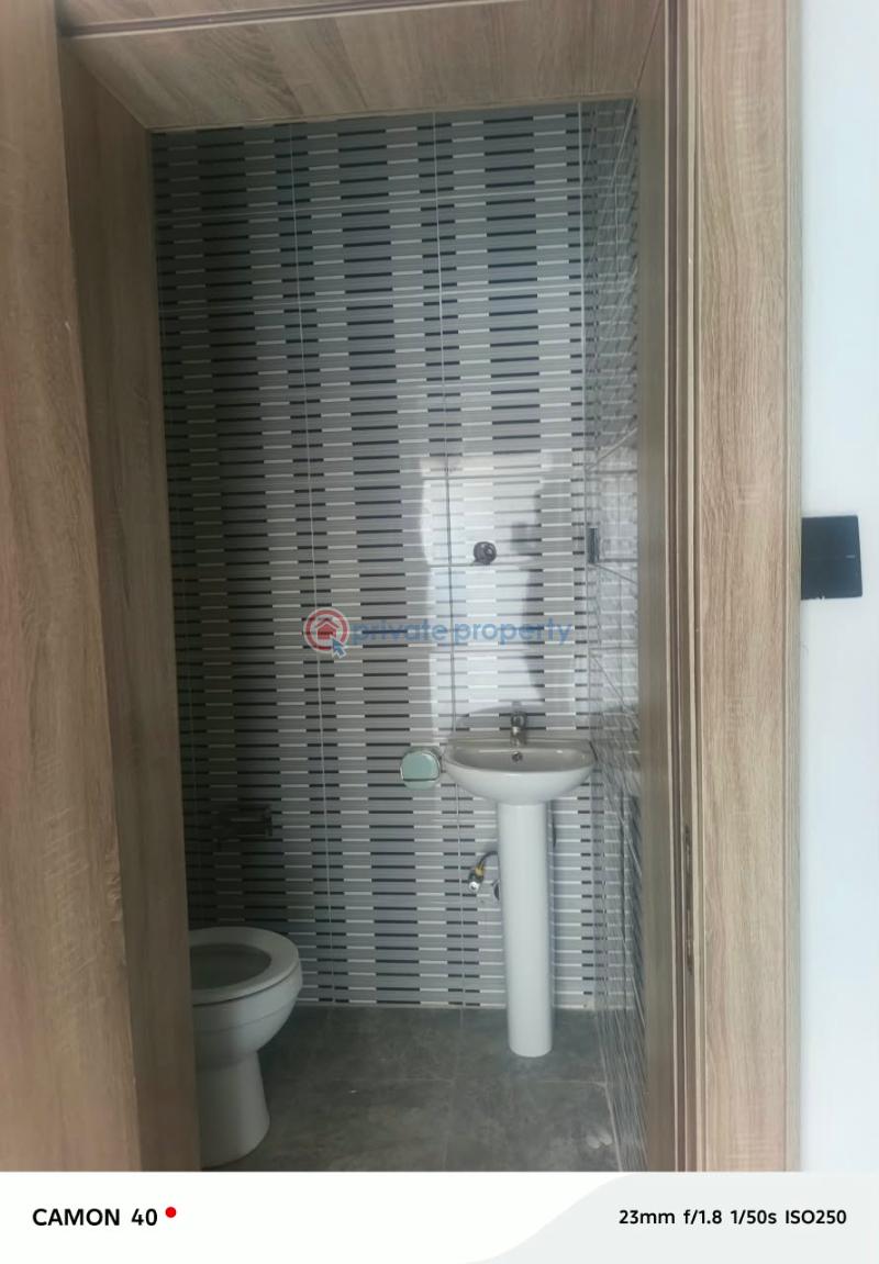 2 bedroom Block Of Flats For Rent Jedo Estate Axis. Airport Road Lugbe Lugbe Abuja Phase 4  - 1