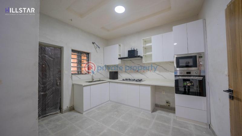 Tastefully finished 2bedroom apartments with bq - 11 2 bedroom Block Of Flats For Sale Paragon Apartments, Off Freedom Way, Lekki Phase 1 Lagos - 11