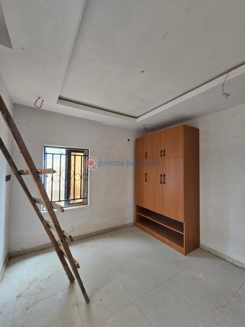 2 bedroom House For Sale Behind Shafa Filling Station, Lugbe Airport Road Lugbe Abuja Phase 4  - 4