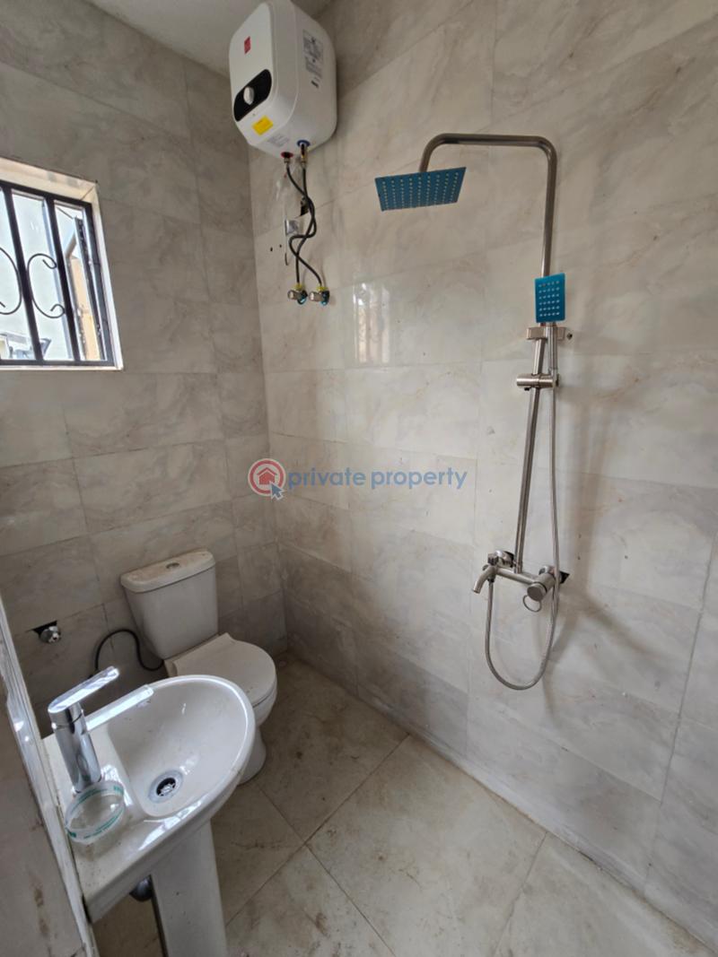 2 bedroom House For Sale Behind Shafa Filling Station, Lugbe Airport Road Lugbe Abuja Phase 4  - 5