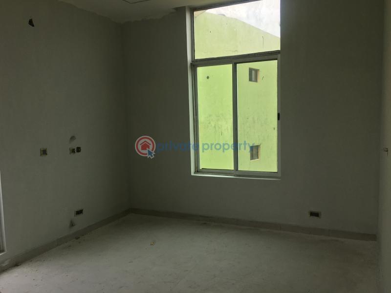 2 bedroom Block Of Flats For Rent Mende Maryland Lagos - 2