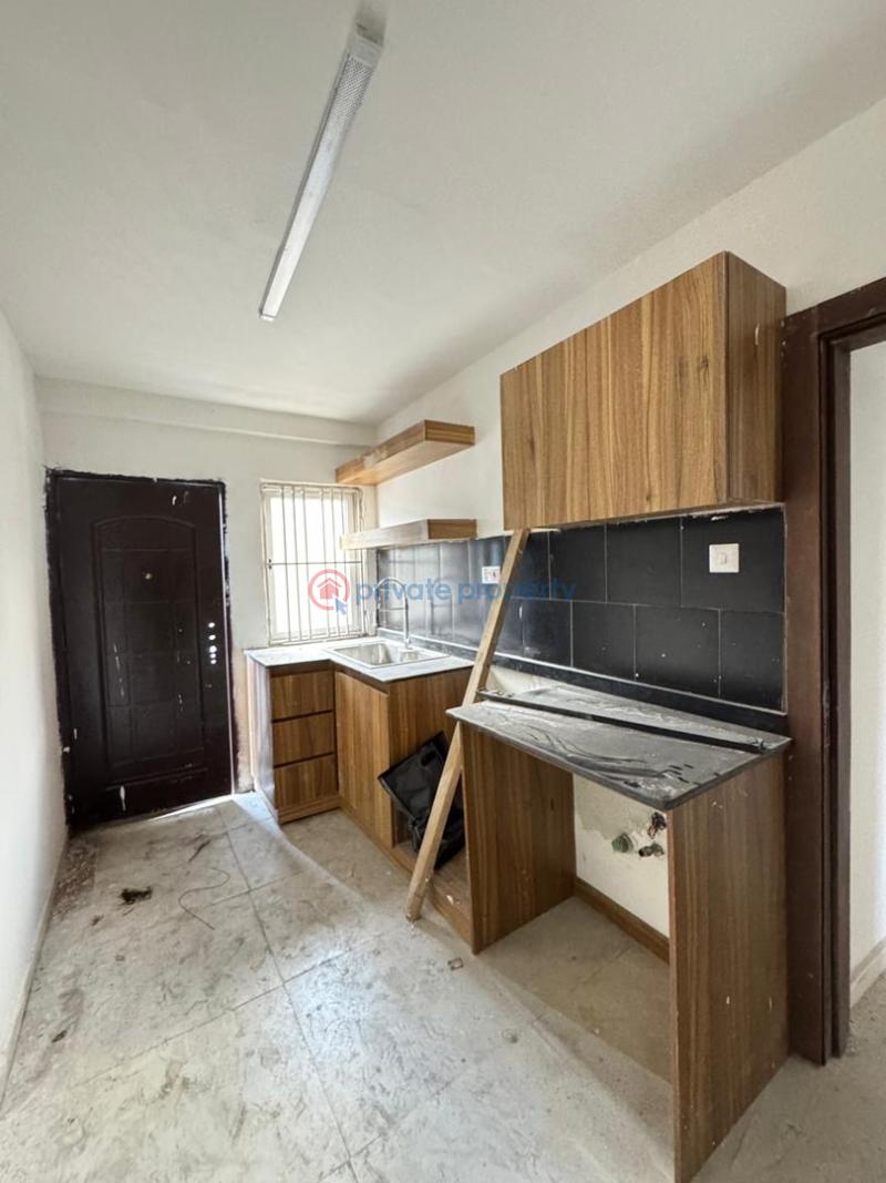 Tastefully finished 3 bed apartment - 4 3 bedroom Block Of Flats For Sale Surulere Lagos - 4