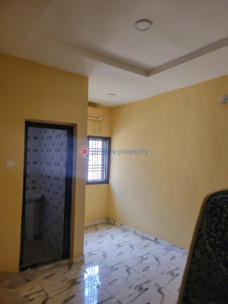 3 bedroom Bungalow For Rent Oke Ilewo . Oke Mosan Abeokuta Ogun - 11