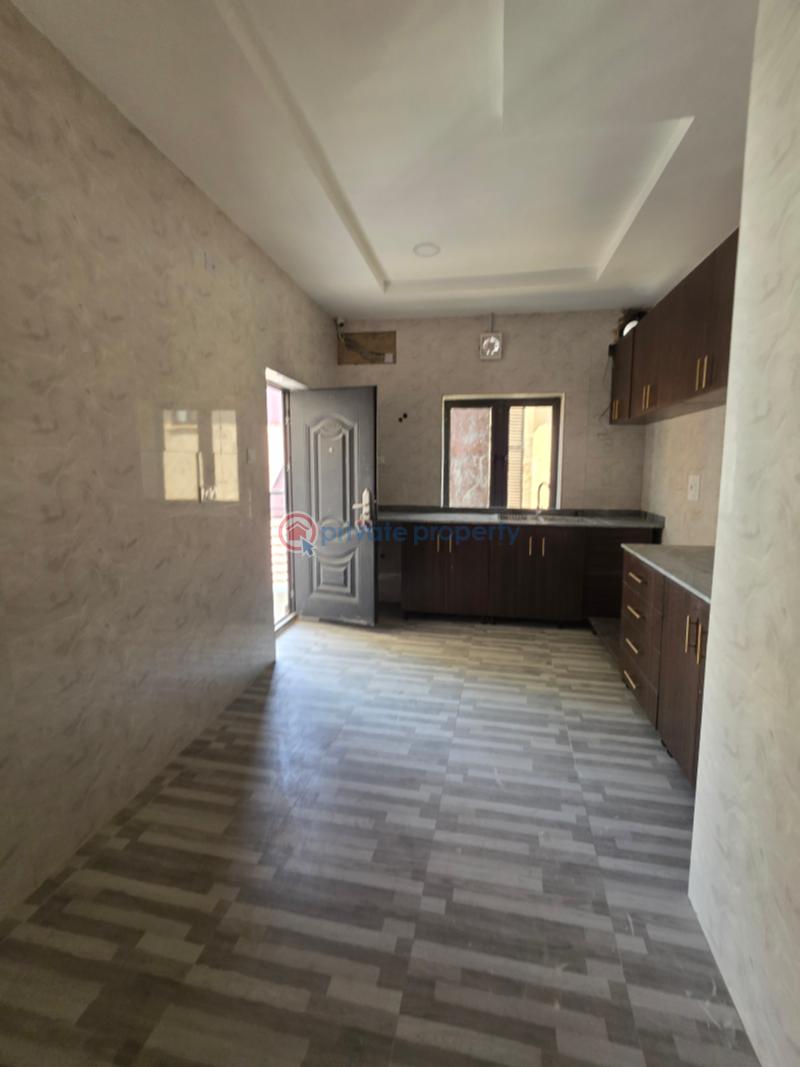 3 bedroom Flat & Apartment For Sale Wuye Abuja Phase 2  - 2