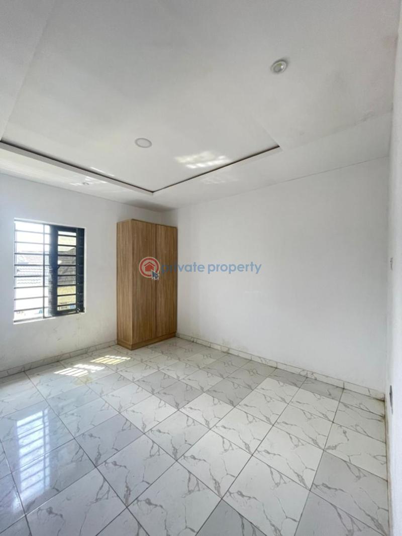 3 bedroom Block Of Flats For Sale Ikota Lekki Lagos - 11