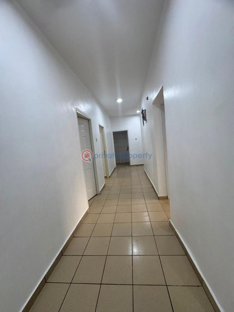 3 bedroom Block Of Flats For Rent Utako Abuja Phase 2  - 4