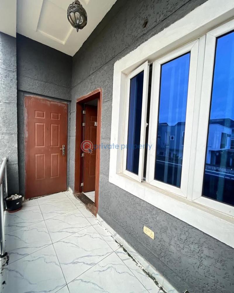 Tastefully finished 3 bedroom apartment - 6 3 bedroom Block Of Flats For Sale Osapa London Lekki Lagos - 6