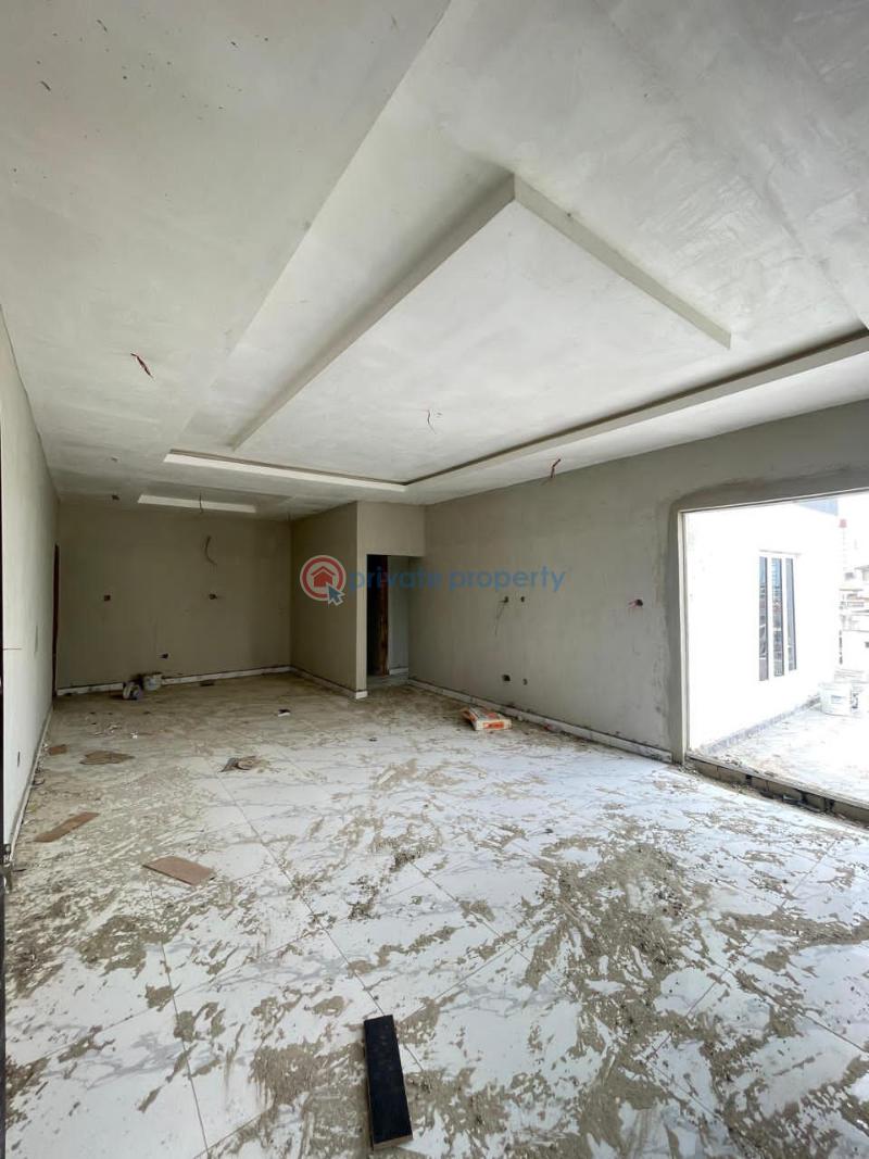 3 bedroom Block Of Flats For Sale Surulere Lagos - 2