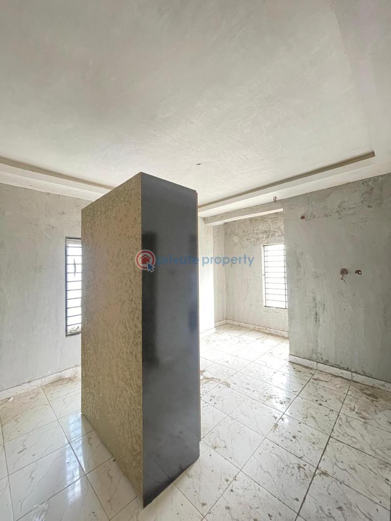 3 bedroom Block Of Flats For Sale Surulere Lagos - 4