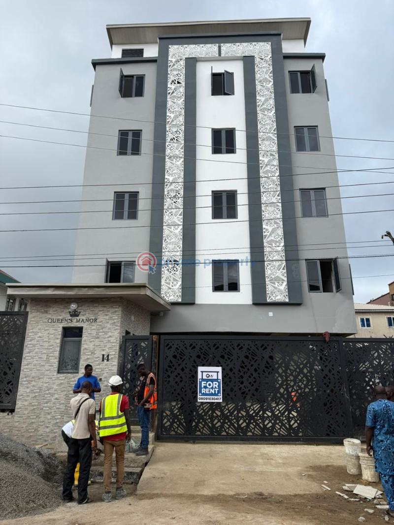 Tastefully finished  3 bedroom apartment unit for sale @ alagomeji, yaba. - 10 3 bedroom Block Of Flats For Sale Alagomeji Yaba Lagos - 10