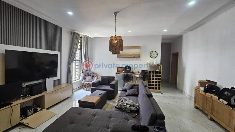 3 bedroom Block Of Flats For Sale Soluyi Gbagada Lagos - 3