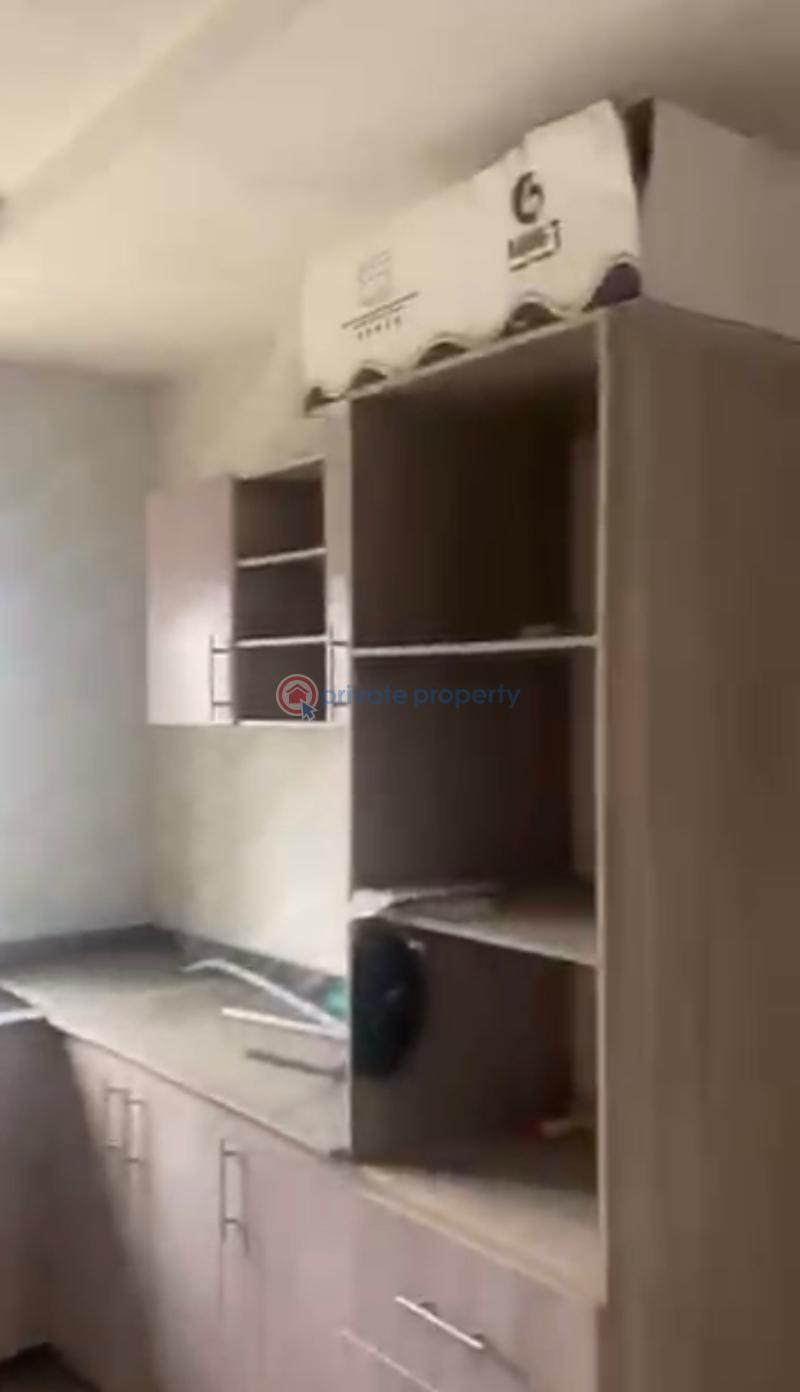 3 bedroom Flat & Apartment For Rent Estate In Western Avenue Surulere Lagos - 1