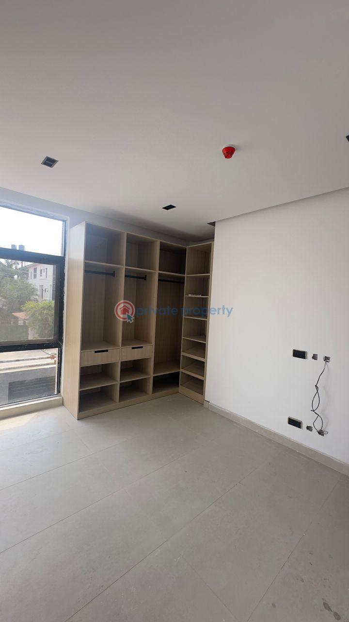 3 bedroom Shared Apartment For Sale Lekki Phase 1 Lagos - 12