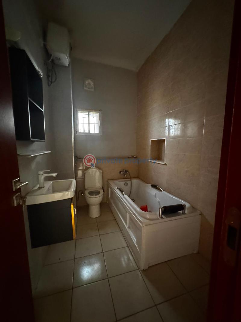 3 bedroom Block Of Flats For Rent Diplomatic Area Katampe Ext. Abuja Phase 2  - 5