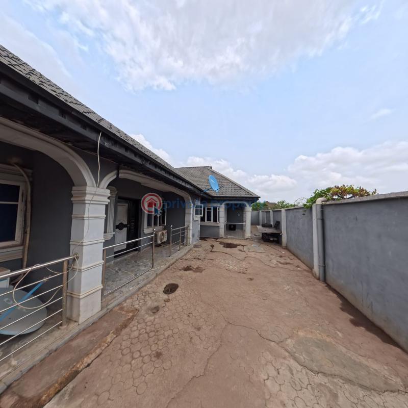 3 bedroom Block Of Flats For Sale Asero Housing Estate. Asero Abeokuta Ogun - 1