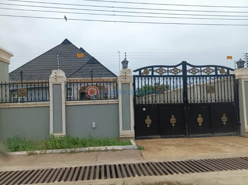 3 bedroom Bungalow For Sale Federal Housing Estate Elega. Oke Mosan Abeokuta Ogun - 3