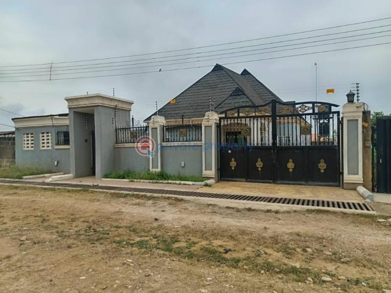 3 bedroom Bungalow For Sale Federal Housing Estate Elega. Oke Mosan Abeokuta Ogun - 0