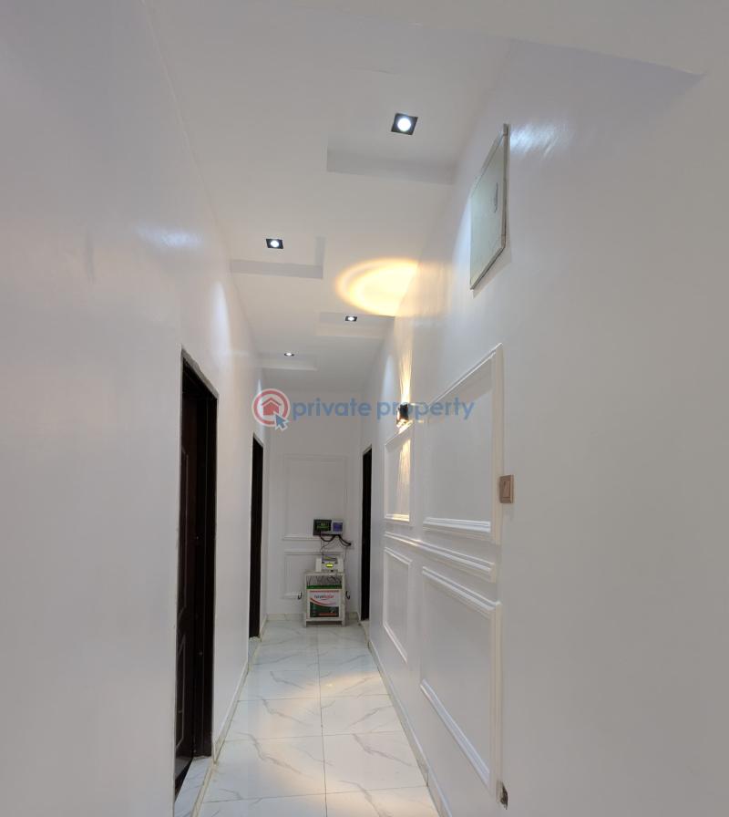 4 bedroom Detached Bungalow For Sale Off Eleyele Ologuneru Eleyele Ibadan Oyo - 5