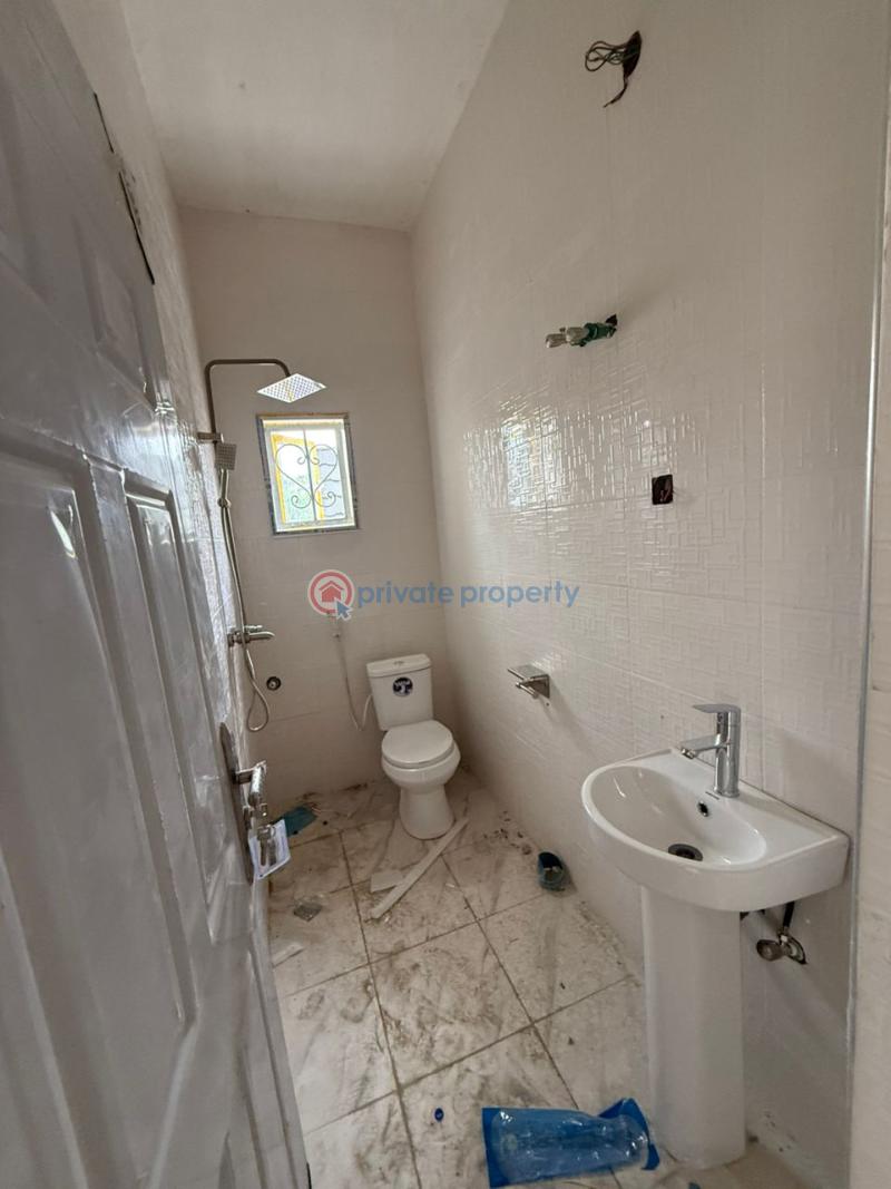 3 bedroom Terraced Duplex For Rent Voice Of Nigeria Axis Lugbe Lugbe Abuja Phase 4  - 4