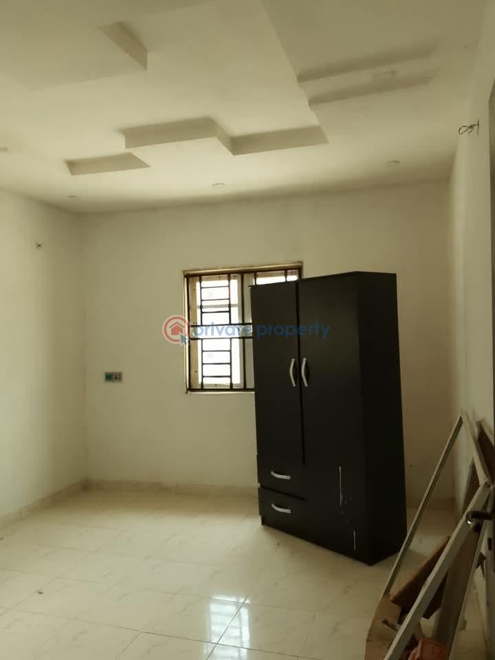 3 bedroom Block Of Flats For Rent Pakuro Off Berger Berger Ojodu Lagos - 7