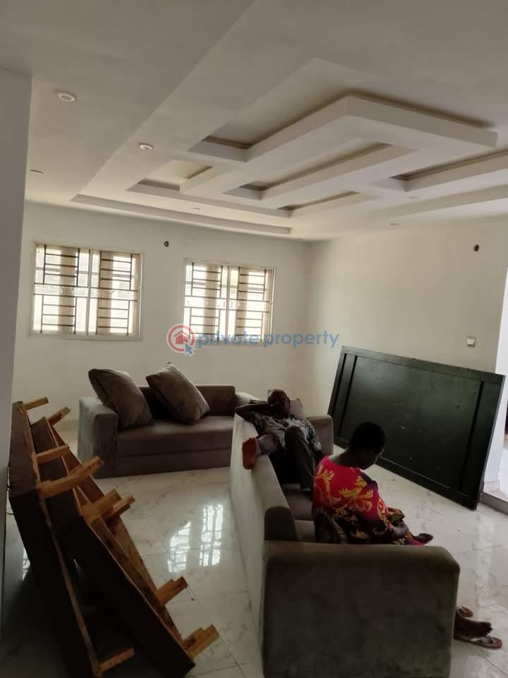 3 bedroom Block Of Flats For Rent Pakuro Off Berger Berger Ojodu Lagos - 1