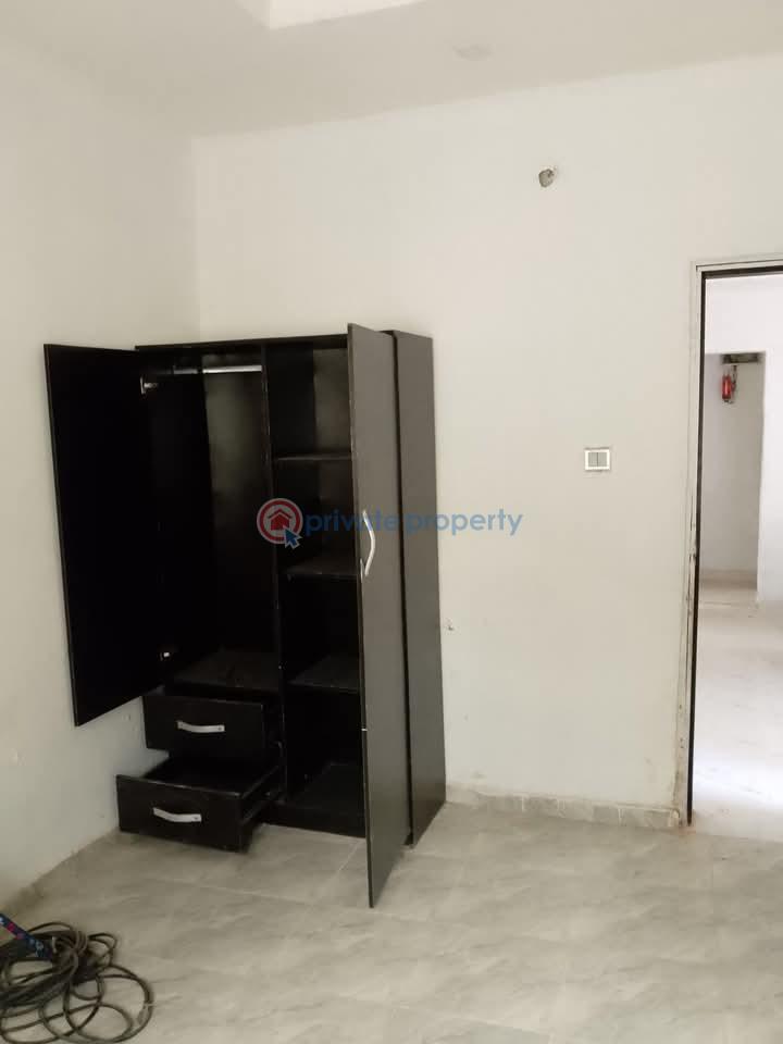 3 bedroom Block Of Flats For Rent Pakuro Off Berger Berger Ojodu Lagos - 4
