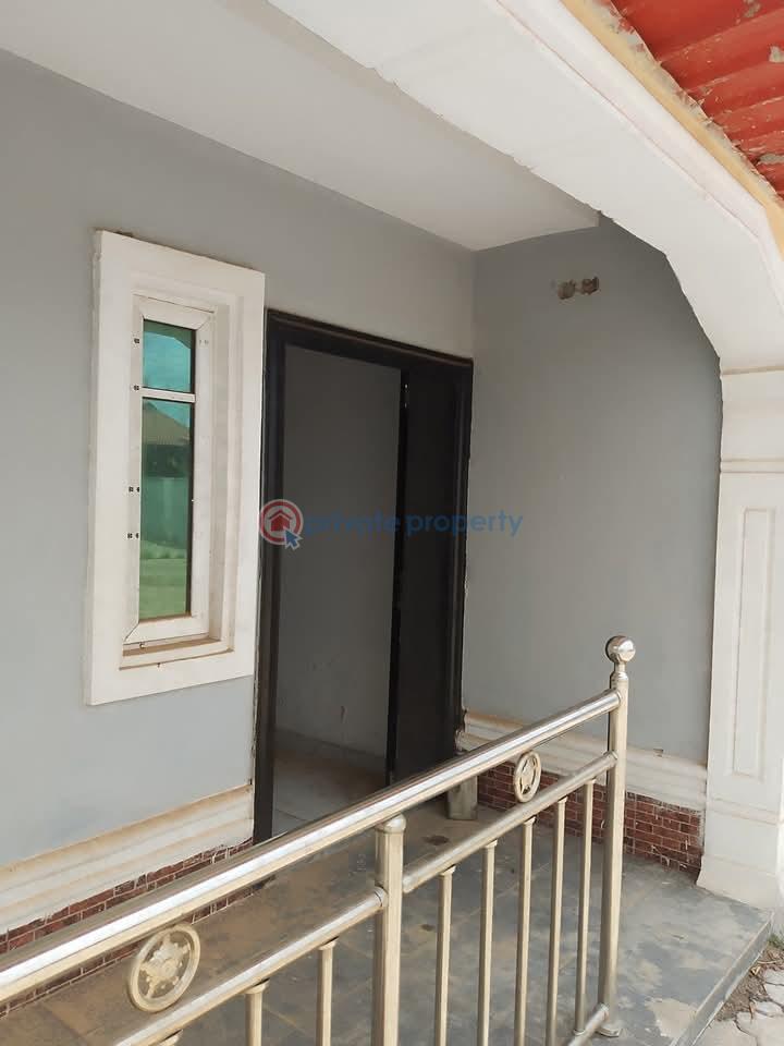 3 bedroom Block Of Flats For Rent Pakuro Off Berger Berger Ojodu Lagos - 13