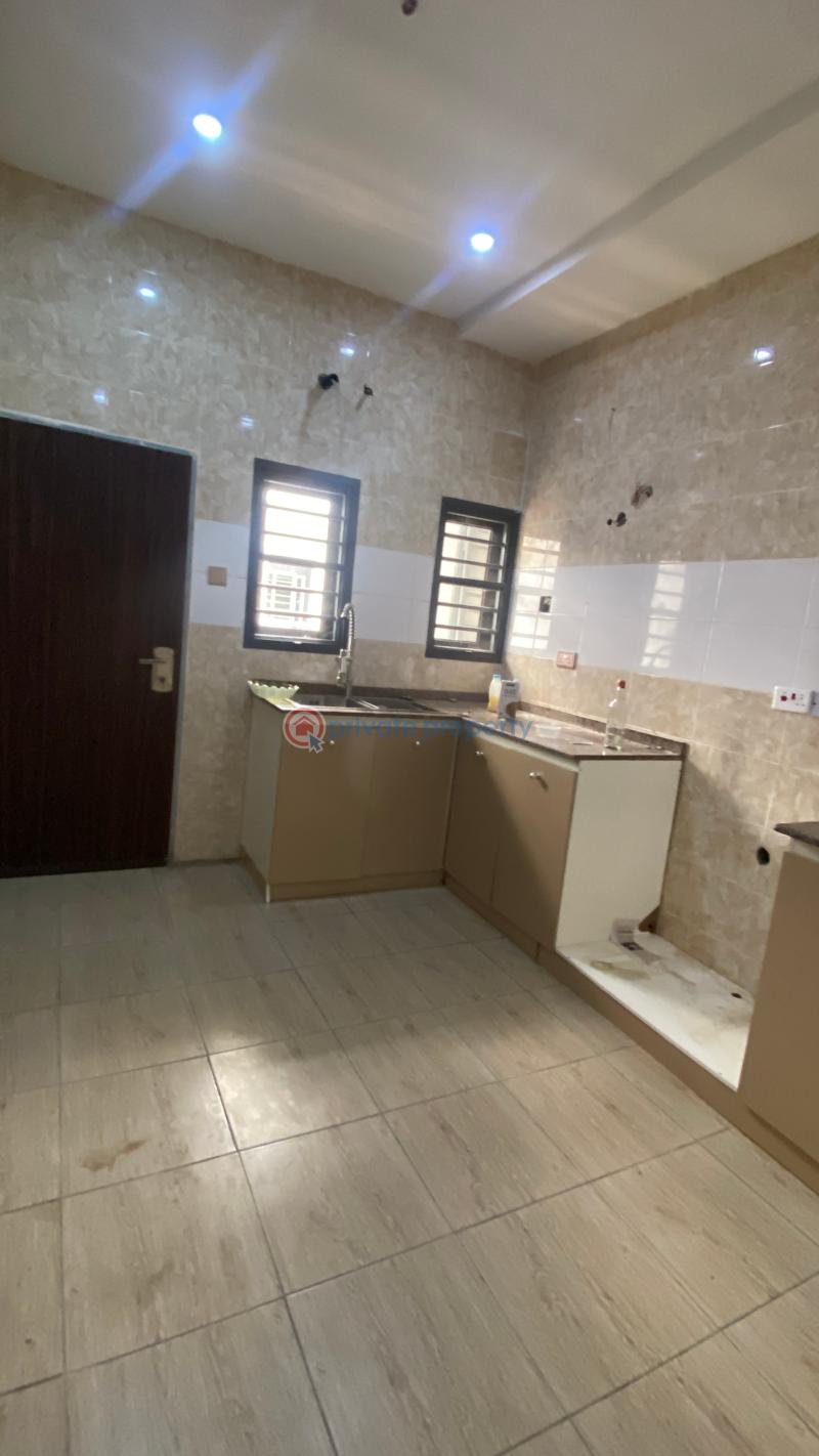 3 bedroom Block Of Flats For Rent Jahi Gilmore Jahi Abuja Phase 2  - 2