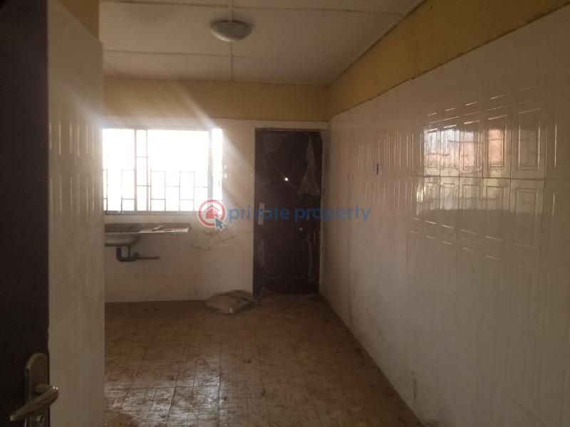3 bedroom Block Of Flats For Sale Rock View Estate Oke Mosan Abeokuta Ogun - 2