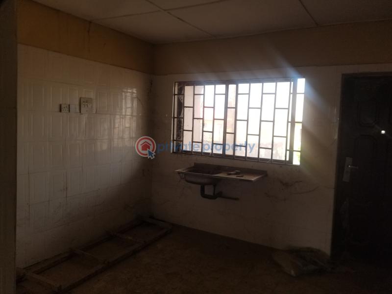 3 bedroom Block Of Flats For Sale Rock View Estate Oke Mosan Abeokuta Ogun - 17