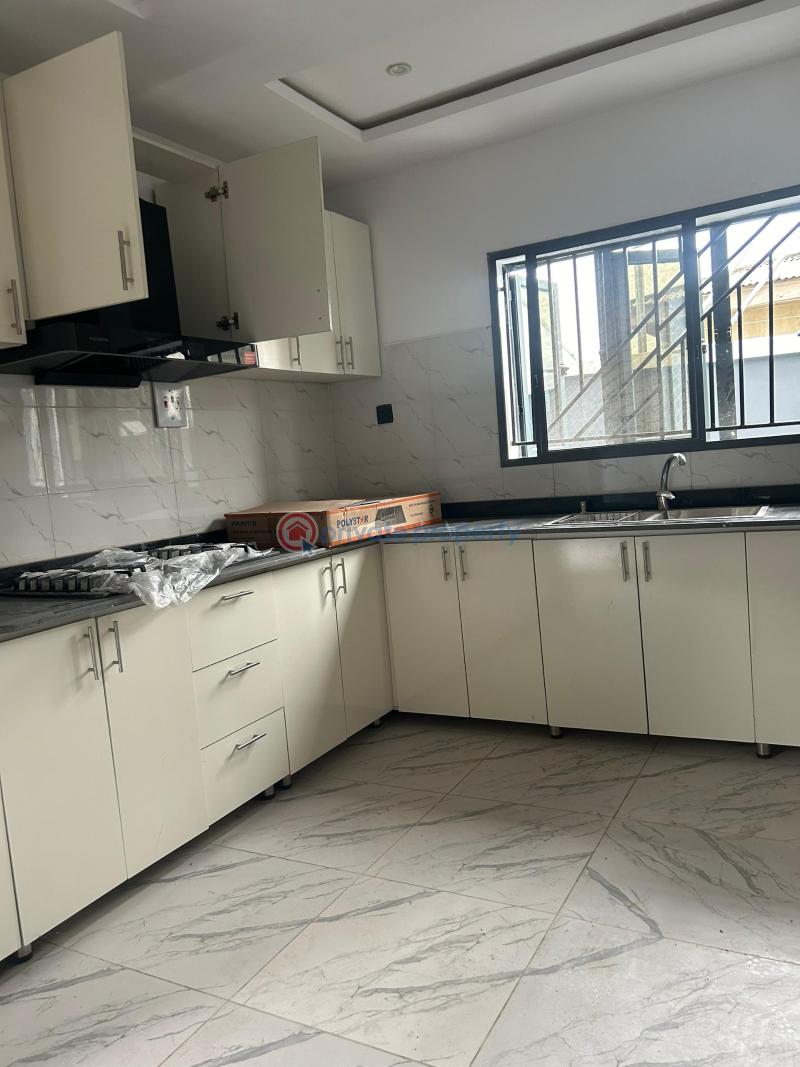 3 bedroom Semi detached Duplex For Sale Olomore By Federal Housing Estate Abeokuta Ogun - 6