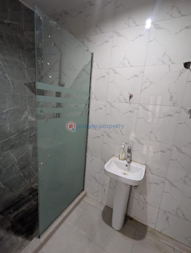 3 bedroom Block Of Flats For Rent Jahi Gilmore Jahi Abuja Phase 2  - 4