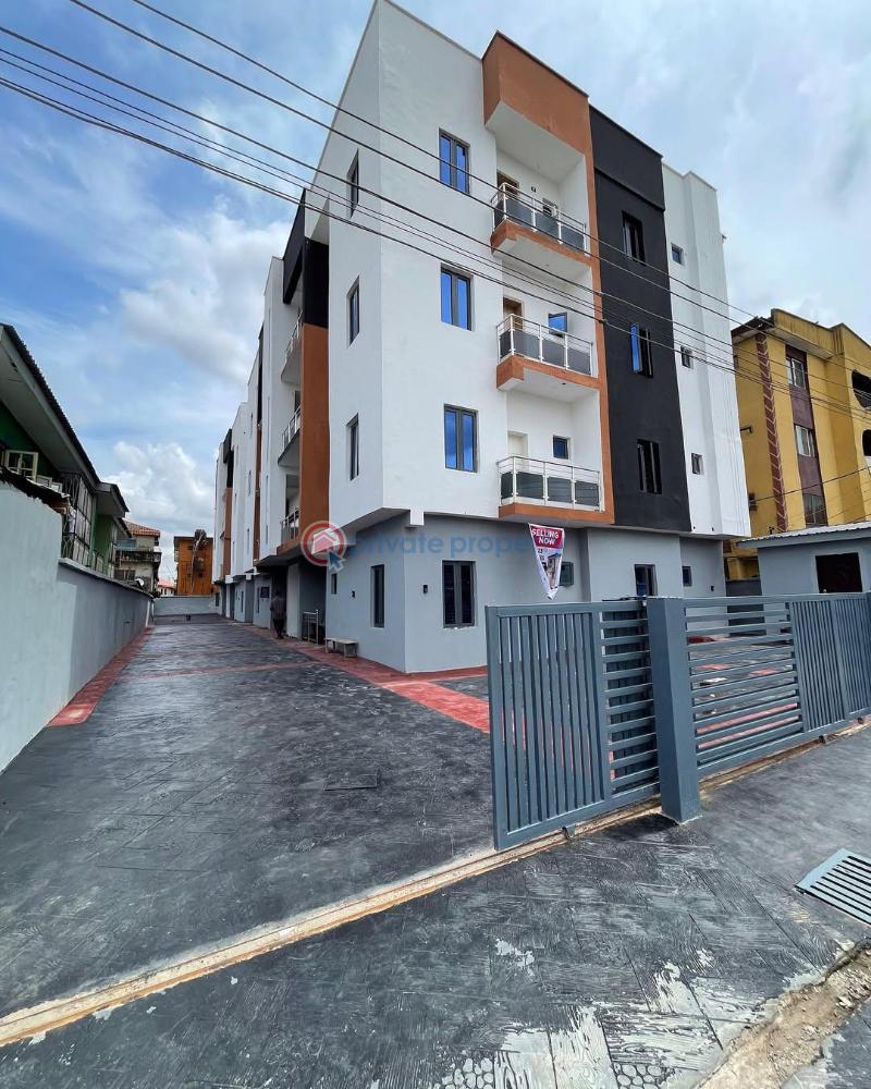 3 bedroom Block Of Flats For Sale Aguda, Aguda  Surulere Lagos - 0